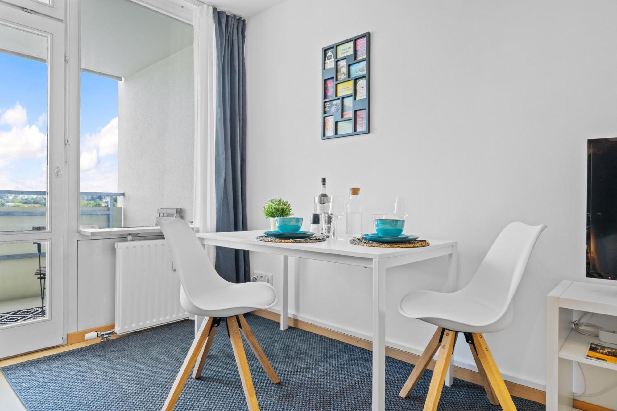 Sonniges City-Apartment Mit Suedbalkon Und Parklatz Neusass Exterior foto